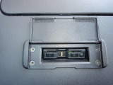 【ETC車載器】ビルドイン型で見た目もすっきりです!助手席の背もたれの裏側にございます。走行中の抜き差しは出来ないですが&hellip;料金所での手間を解消します!通行券を取る際幅寄せに気を使う必要もありません。