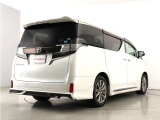 当店では、厳選された車両のみ展示しております。アルファード・ヴェルファイアに特化した専門店ならではの豊富な在庫の中から、お気に入りの一台をお探しください!