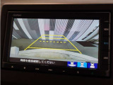 【バックカメラ】後退時も安心。リバース連動で画面が切り替わるのでとっても便利。