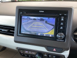 バックモニター付きで、車庫入れやバック時の後方確認をサポート。