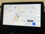 【10.5インチディスプレイオーディオ】各種オーディオ機能とスマホ連携機能を搭載。コネクティッドナビ対応。車載ナビ機能も搭載。機能の詳細につきましては、展示店舗までお尋ねください。