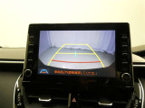 バックモニターがついていますのでバックでの駐車が苦手な方でも大丈夫です。実際のバック駐車は目視確認と合わせてお使い下さい。