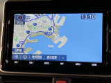 いまや必須装備「ナビゲーション」搭載!知らない場所にスイスイッとドライブ。もう、これなしではハンドルを握れませんね!でも運転中の操作は危険ですのでご注意ですね☆