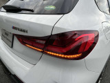 また、BMW正規認定中古車は、エマージェンシーサービスが自動付帯。24時間365日、皆様のカーライフをサポート致します。確かな安心のうえで、「駆けぬける歓び」をご堪能ください。