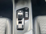 第2世代 e-Power専用デザインのシフトレバー。操作はとても簡単です。