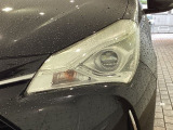 LEDヘッドライトは、点灯の瞬間から最大光量を発揮し、突然暗くなるトンネルなどでの安定感を高めます。