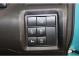 運転席右側の安全装備操作部です。