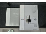 保証書・記録簿・取扱説明書と揃っております。キーの電池は新品にお取替えしてから納車させていただきますので安心してお乗りください。