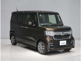 お店は整備工場完備です。納車前の整備はもちろん、アフターサービスも充実しております!