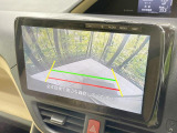 【バックカメラ】駐車時に後方がリアルタイム映像で確認できます。大型商業施設や立体駐車場での駐車時や、夜間のバック時に大活躍!運転スキルに関わらず、今や必須となった装備のひとつです!