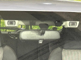 【アイサイトVer3】前方の車両等を検知し、衝突しそうな時は警報で注意を促し、ブレーキを踏む力をサポート。ブレーキを踏めなかった場合は衝突被害軽減ブレーキが作動、衝突回避をサポートします。