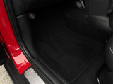 ◆LIBERALAは、輸入車選びの新たなスタイルを提案するインポート・セレクト・ブランドです。オーナー様となる方がクルマから直接感じる感性を第一にした、最良の一台との出会いをコーディネートいたします。