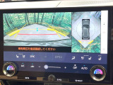 【パノラミックビューモニター】専用のカメラにより、上から見下ろしたような視点で360度クルマの周囲を確認することができます☆死角部分も確認しやすく、狭い場所での切り返しや駐車もスムーズに行えます。