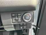 中古車をお選びいただく際に気になる走行距離や修復歴などに加えてキズ・凹みの有無・状態や消耗品の交換、今までの整備状況が &ldquo;ダイハツ認定中古車カルテ&rdquo;でわかります。