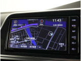 純正ナビを装備。タッチパネル式で使いやすく、お出かけもラクラクです。
