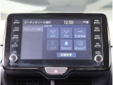 【装備】純正ディスプレイオーディオが付いています。BluetoothオーディオやUSB接続などの音楽機能がご利用頂けます。