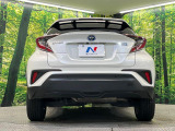 安心の最長10年・走行無制限保証(有償)をご用意。保証内容も充実はもちろん、無料点検&オイル交換や、年中無休の全国・24時間ロードサービスも付帯されておりますのでご安心下さい。