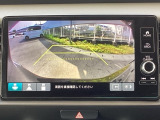 バックモニター付きで、車庫入れやバック時の後方確認をしっかりサポート。モニターに映し出される映像で死角も確認しやすく、狭い場所での駐車や後退時の操作をより安心して行えます。