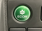 ★ECONスイッチ★ エコドライブを加速しよう!スイッチをONにすると、運転の仕方によるロスを抑え込み燃費をよくするようクルマが頑張ります(*^ー^*)燃費向上にチャレンジ♪