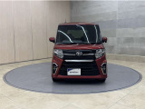 お車購入のポイントとなるフロントマスクです!かわいらしい目つきが印象的なデザインのヘッドランプです。