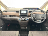 いつでも気持ちよく運転できて、使い勝手のいい収納や体をケアするシート、細部にまでこだわったインテリア♪
