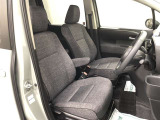 小柄な方でも乗降車のしやすいシートの高さ!ボディも扱いやすい5ナンバーサイズ!コンパクトカーの運転のしやすさも持ち合わせています!
