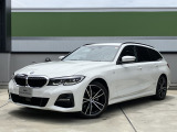 G21 320d xDrive Touring M-sportが入荷いたしました。ボディカラーはアルピンホワイトのお車です。