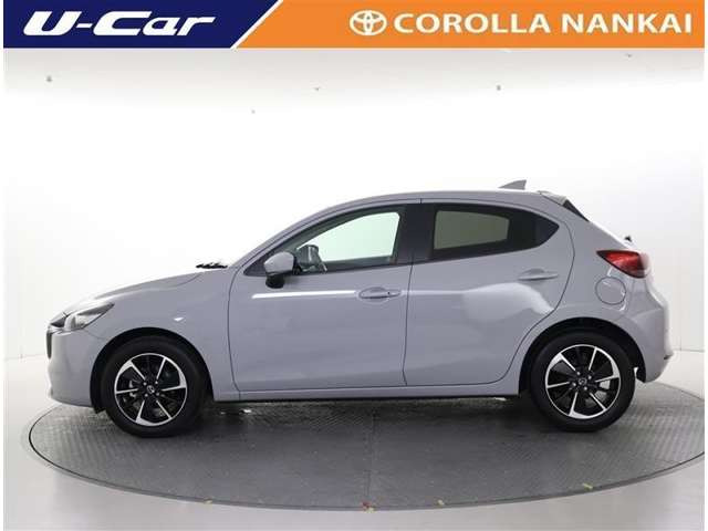 マツダ MAZDA2 1.5 15 スポルト の中古車詳細 (6,000km, グレー, 大阪