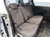 ゆとりある広々とした車内空間は、ドライブを始め買い物やレジャーなど、幅広く活躍します。一人でもみんなとでもお出かけを楽しみましょう!