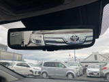 デジタルインナーミラーを装備しています。
