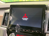 【大画面ナビ】人気の大型10インチナビを装備。存在感のある大画面はインパクト大!ナビ利用時のマップ表示は見やすく、テレビやDVDは臨場感がアップ!いつものドライブがグッと楽しくなります♪
