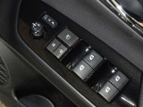 電動格納式ドアミラー・パワーウインドウを装備しています。