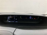 視認性に優れたメーターを採用しており、走行中でも車速や情報が分かりやすく表示されます。運転時の視線移動をむりのない範囲に抑え、快適で安心感のあるドライブをサポートします。