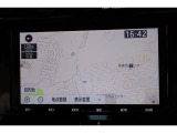 純正9インチSDナビを装備しています。大きな画面で地図も見やすく操作もしやすいです☆ハンズフリー通話や音楽の再生に使えるBluetoothにも対応しています。