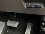 ビルトインタイプの【ETC】で見た目もスッキリ。高速道路の利用にとても便利です。