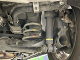 お車を安心してお乗りいただく為には、足回りの定期点検が欠かせません。サービスサポート(有償保証)では無料点検もご提供しており、安心のカーライフをお過ごしいただけるサポート体制が整っています。