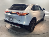 走行シーンに合わせて、EV・ハイブリッド・エンジンの3つのモードを自動で切り替えるので、街乗りから高速走行までスムーズなドライブを楽しめます!