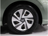 ◆純正のホイールキャップです!純正のいいところは車のデザインに合わせてデザインされていますので、相性がよく見た目もイイです!◆