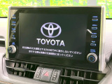 【9インチ ディスプレイオーディオ】大画面ディスプレイへお持ちのスマートフォンと連携して、ナビやbluetoothでの音楽再生が可能です♪デザインはもちろん操作性も良好!別途ナビ機能の取付可能です♪