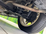 お車を安心してお乗りいただく為には、足回りの定期点検が欠かせません。サービスサポート(有償保証)では無料点検もご提供しており、安心のカーライフをお過ごしいただけるサポート体制が整っています。