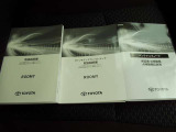 車両の取り扱い説明書とナビゲーションの取り扱い説明書は共に揃っております。