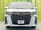 弊社では、全車『修復歴なし』のお車のみ取り扱っております。専任バイヤーによる厳選した仕入れの後、入庫後の車両チェックを行い、ネクステージが認定した高品質な中古車をご提供しております。