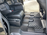 スライドドアなら狭い駐車場でもドアをぶつける心配がありません。ステップが低く乗り降りもしやすいです。