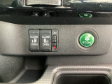 【eコンスイッチ】低燃費運転をサポートするECONモード。スイッチをONすると、エンジンやトランスミッション、A/Cなどを協調制御し、燃費の向上に貢献。エコドライブの効果を高めます。