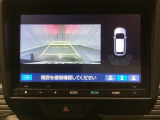 バックでの車庫入れも安心です! リアカメラが付いているバックモニター付のナビを装備しております。バンパーについているソナーや、操作線もついており距離感も画面から確認できます。