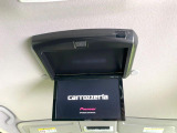 【フリップダウンモニター】大画面モニターで後席でもエンタメをお楽しみいただけます。小さなお子様にも大人気の装備です♪