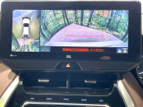【パノラミックビューモニター】専用のカメラにより、上から見下ろしたような視点で360度クルマの周囲を確認することができます☆死角部分も確認しやすく、狭い場所での切り返しや駐車もスムーズに行えます。