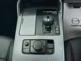 スカイアクティブ8速AT走る楽しさを気軽に味わえます!電動パーキングブレーキも装備しています。