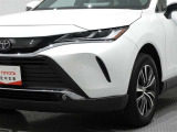 2連のL字型デイライトが印象的なBi-BeamLEDヘッドランプユニット。悪天候や夜間走行時も良好な視界を確保し安心して運転できます!省電力&長寿命。見た目もクールです。