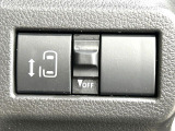 【パワースライドドア】スマートキーや運転席のスイッチでスライドドアの開閉が可能♪電動だから力を入れてドアを開ける必要が無く、小さいお子様でも、重い荷物を持っている時もラクに開け閉めできます♪